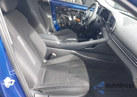 2022 Hyundai Elantra Sel z USA, uszkodzony, nr VIN 5NPLM4AG9NH075262